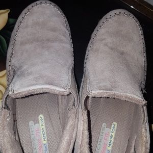 Size 10 Sketchers memory foam relaxed fit.